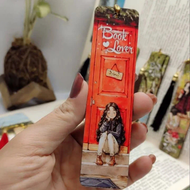 بوک مارک چوبی منگوله دار