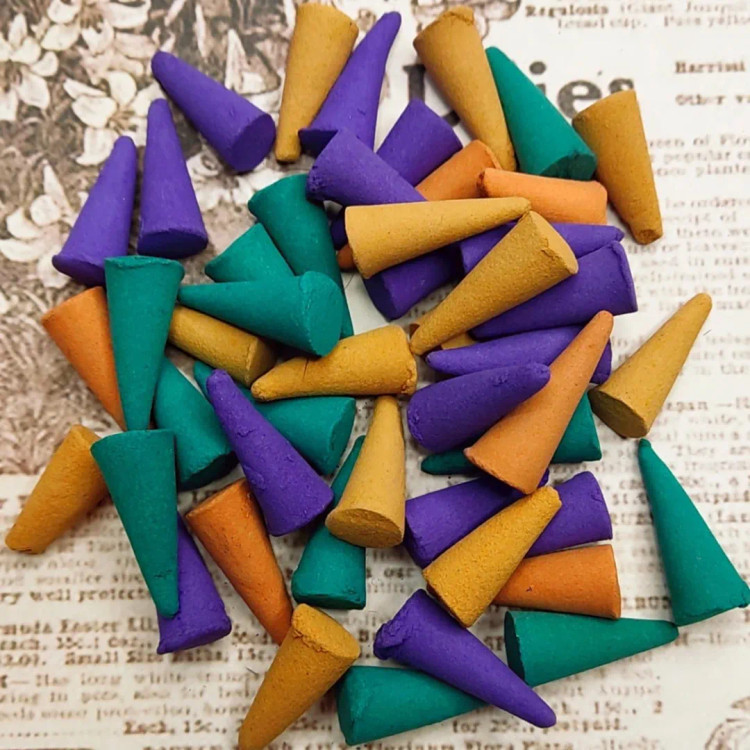 عود مخروطی ۳۰ تایی جعبه دار